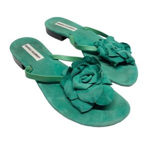 Manolo Blahnik Patricia Suede Thong Flat Sandals Green Size 39